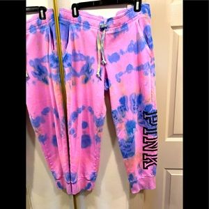Super Cute VS PINK Tye-Dye *PINK LOGO* XL